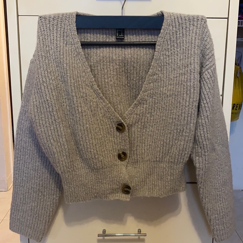 Cardigan/sweater